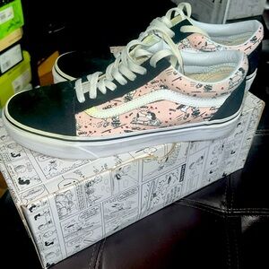 Vans x Peanuts Old Skool Smack/Pearl Tennis Shoes